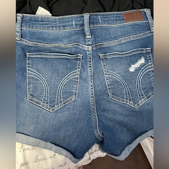 Hollister shorts - Picture 2 of 2